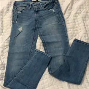 Hollister medium wash distressed skinny jeans